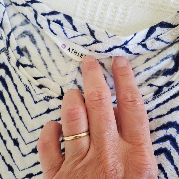 ATHLETA | Breezy Tank Top | White Blue Arrowhead Print | Small - Picture 6 of 12